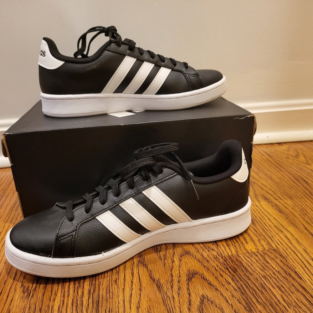 Women's Adidas Grand Court Tennis Shoes